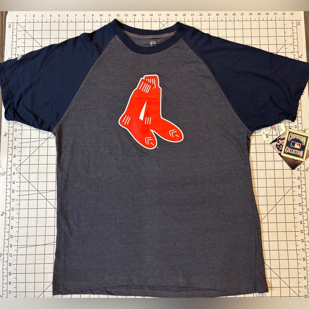 NWT Boston‎ Red Sox Men’s XL Heather-Navy Genuine Merchandise Raglan Tee